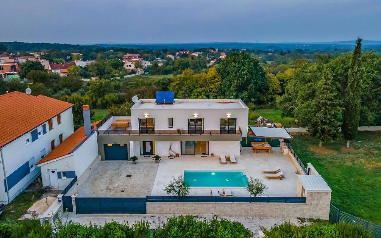 Istriensonne 0005 - Villa Maristra Mit Pool Sisan
